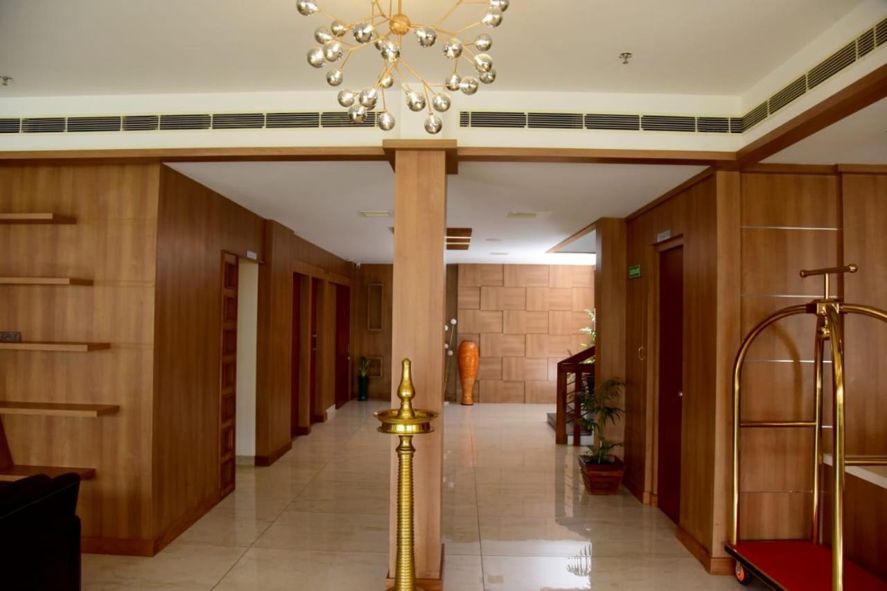 Hotel Emerald Palace Kottiyam Buitenkant foto